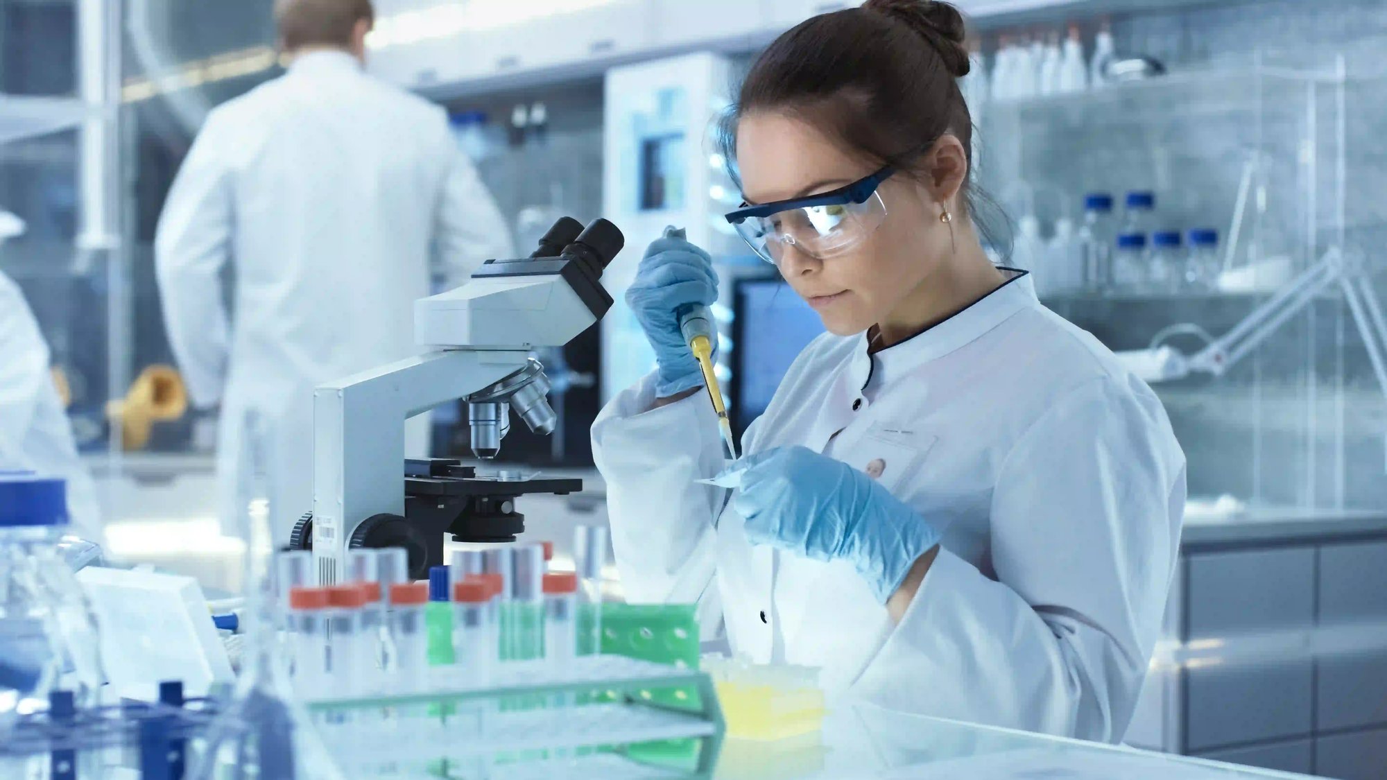 Woman working in a lab